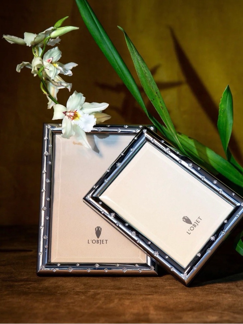 NIB L’OBJET Stars Platinum Swarovski Frames 4x6 + 8x10 Set